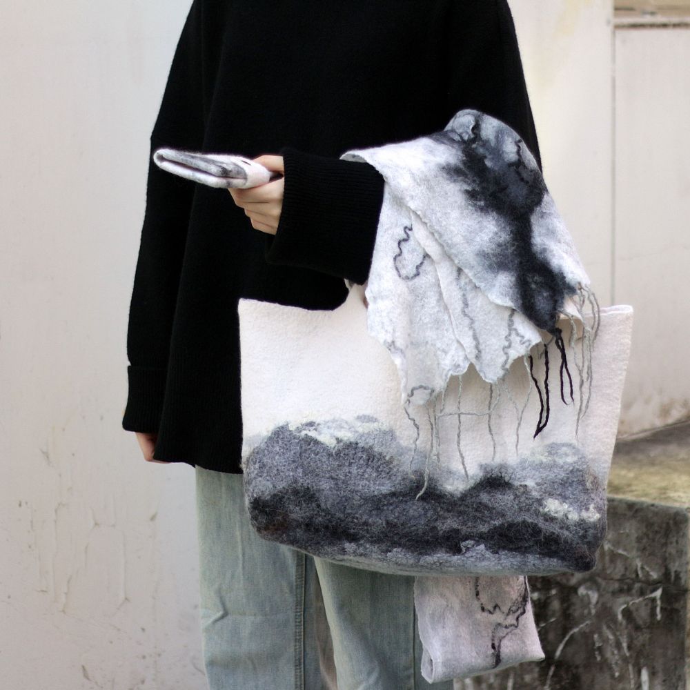 2．4【濕氈】冬季的永恆經典．肩背包